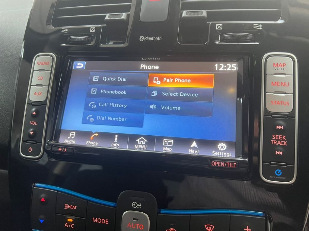 Used Nissan Leaf 2017 for sale - 78181146: Photo 24