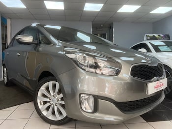 Used Kia Carens 2015 for sale - 78964202: Photo