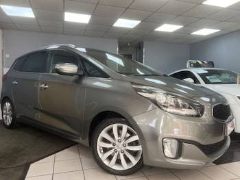 Used Kia Carens 2015 for sale - 78964202: Photo