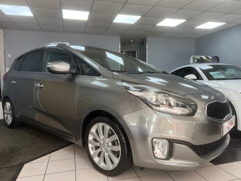 Used Kia Carens 2015 for sale - 78964202: Photo