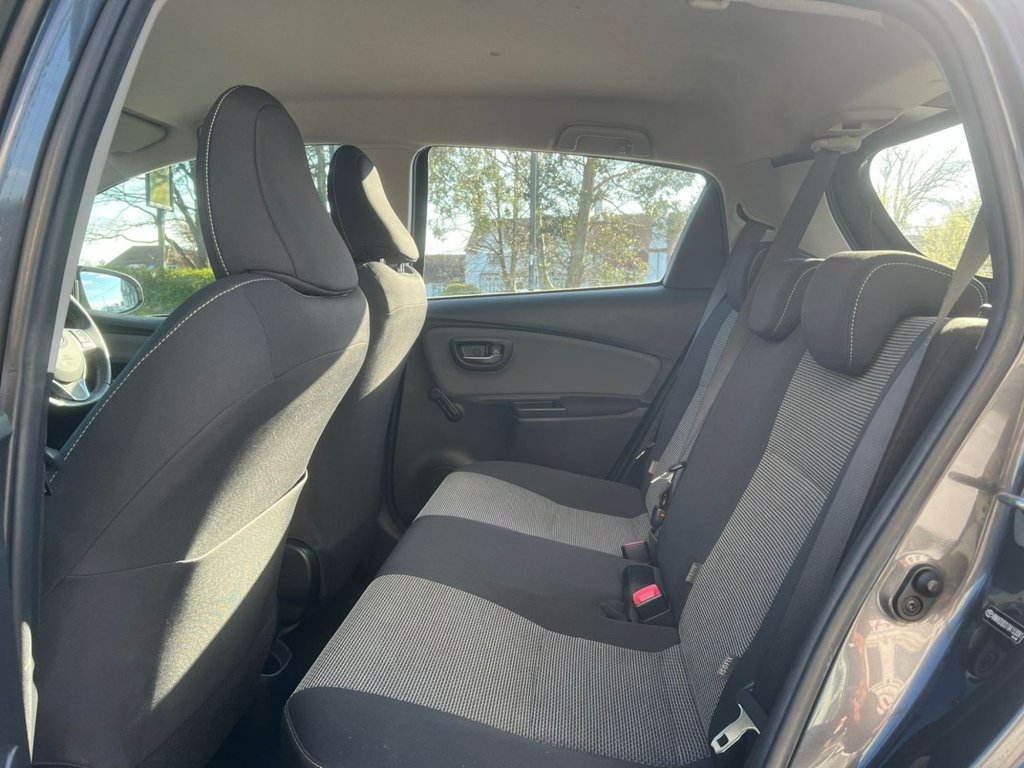 Used Toyota Yaris 2015 for sale - 78110239: Photo 11