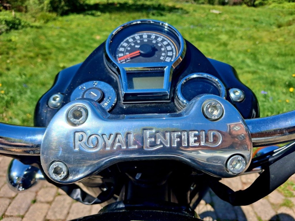 Used Royal Enfield CLASSIC 2025 for sale - 78363680: Photo 11