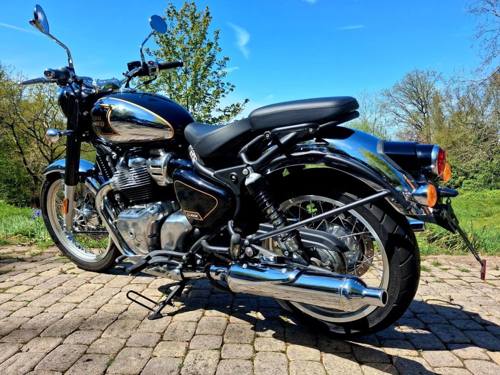 Used Royal Enfield CLASSIC 2025 for sale - 78363680: Photo 5