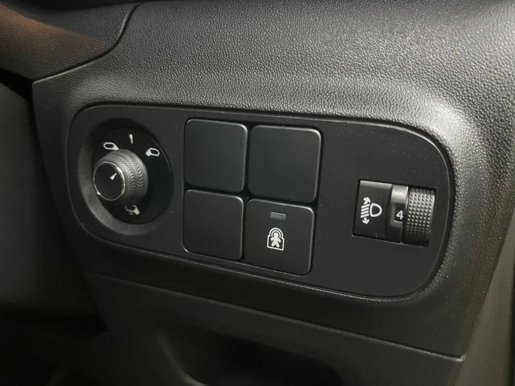 Used Citroen C3 2023 for sale - 77575857: Photo 24