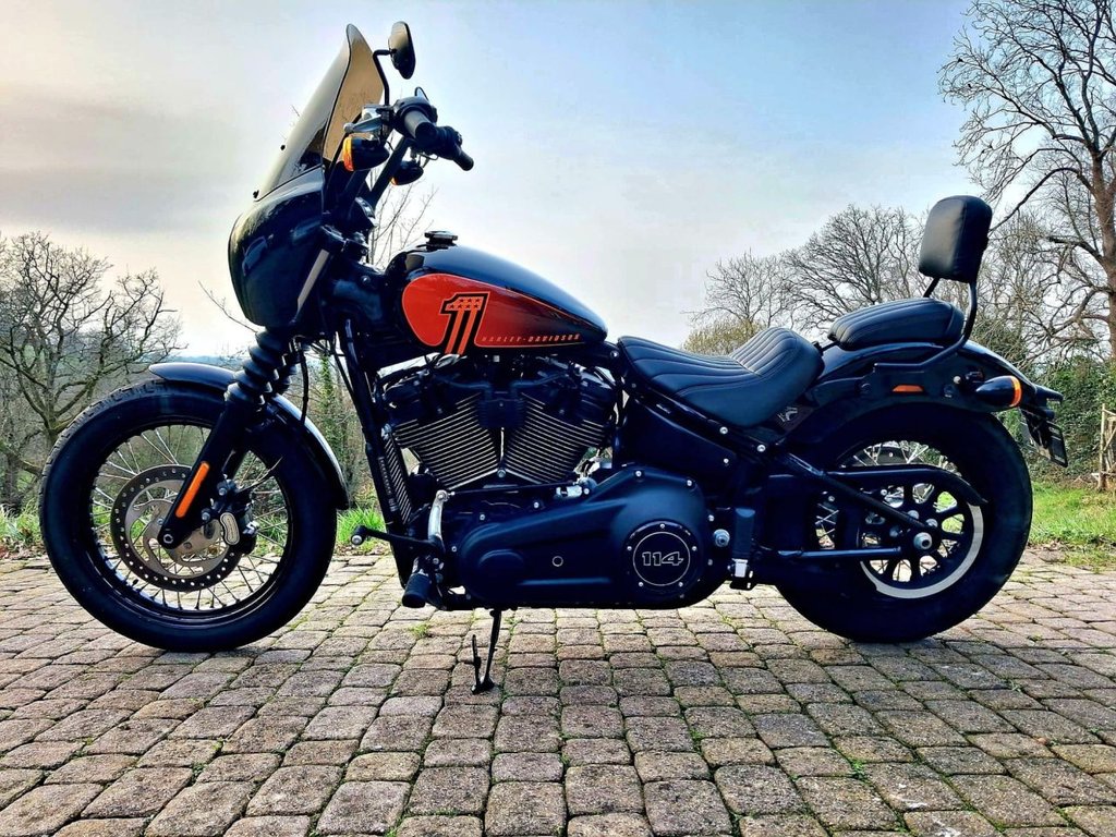 Harley-Davidson SOFTAIL STREET BOB