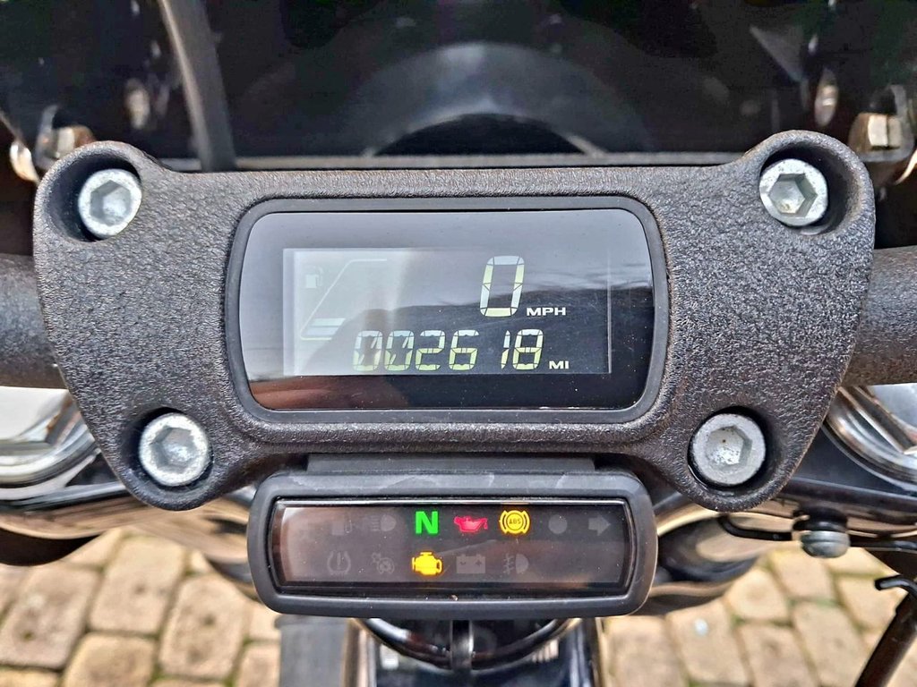 Harley-Davidson SOFTAIL STREET BOB