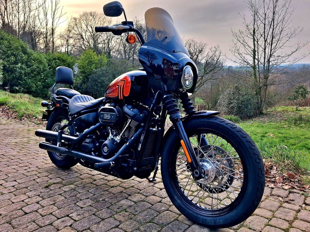 Harley-Davidson SOFTAIL STREET BOB