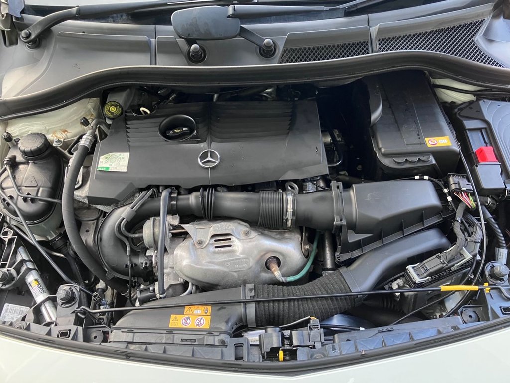 Used Mercedes-Benz B Class 2013 for sale - 77575876: Photo 16