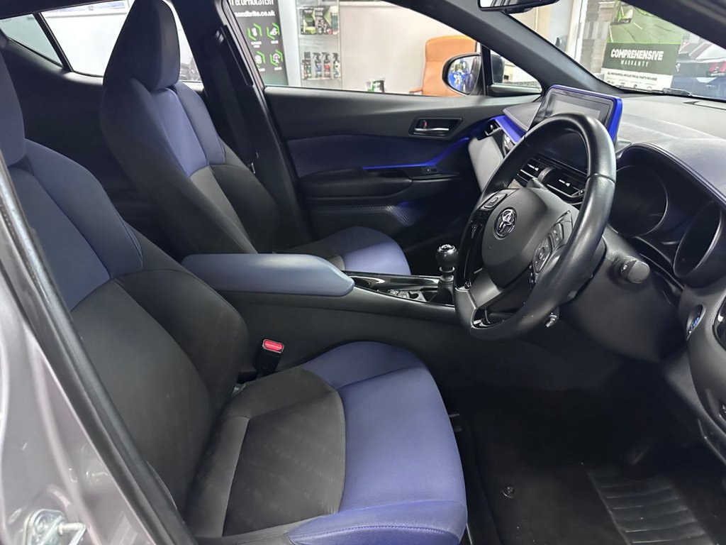 Used Toyota C-HR 2017 for sale - 78002323: Photo 2