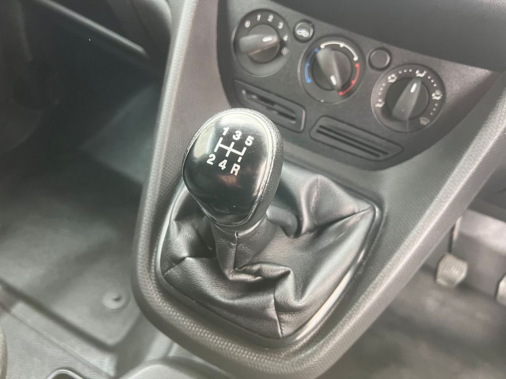 Used Ford Transit Connect 2017 for sale - 77642291: Photo 18