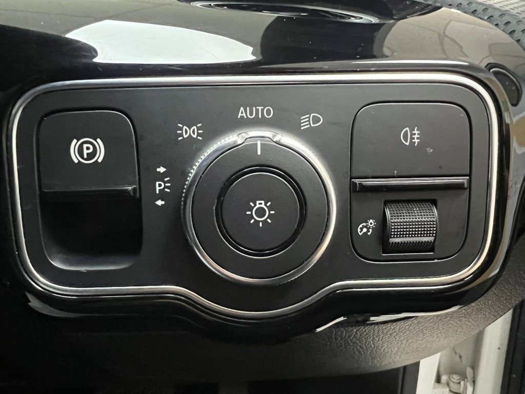 Used Mercedes-Benz A-Class 2018 for sale - 77575885: Photo 30