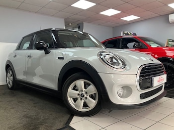 Used MINI Hatch 2018 for sale - 78487389: Photo