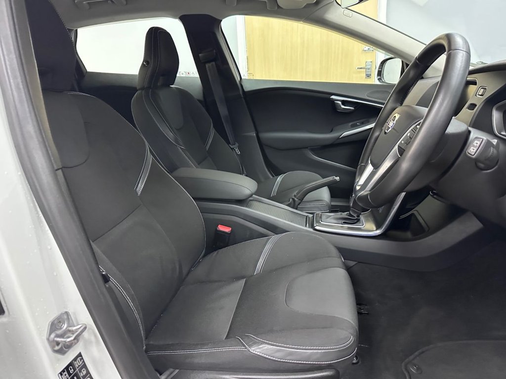 Used Volvo V40 2014 for sale - 77575877: Photo 13