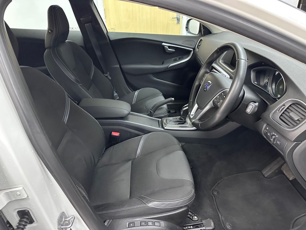 Used Volvo V40 2014 for sale - 77575877: Photo 14