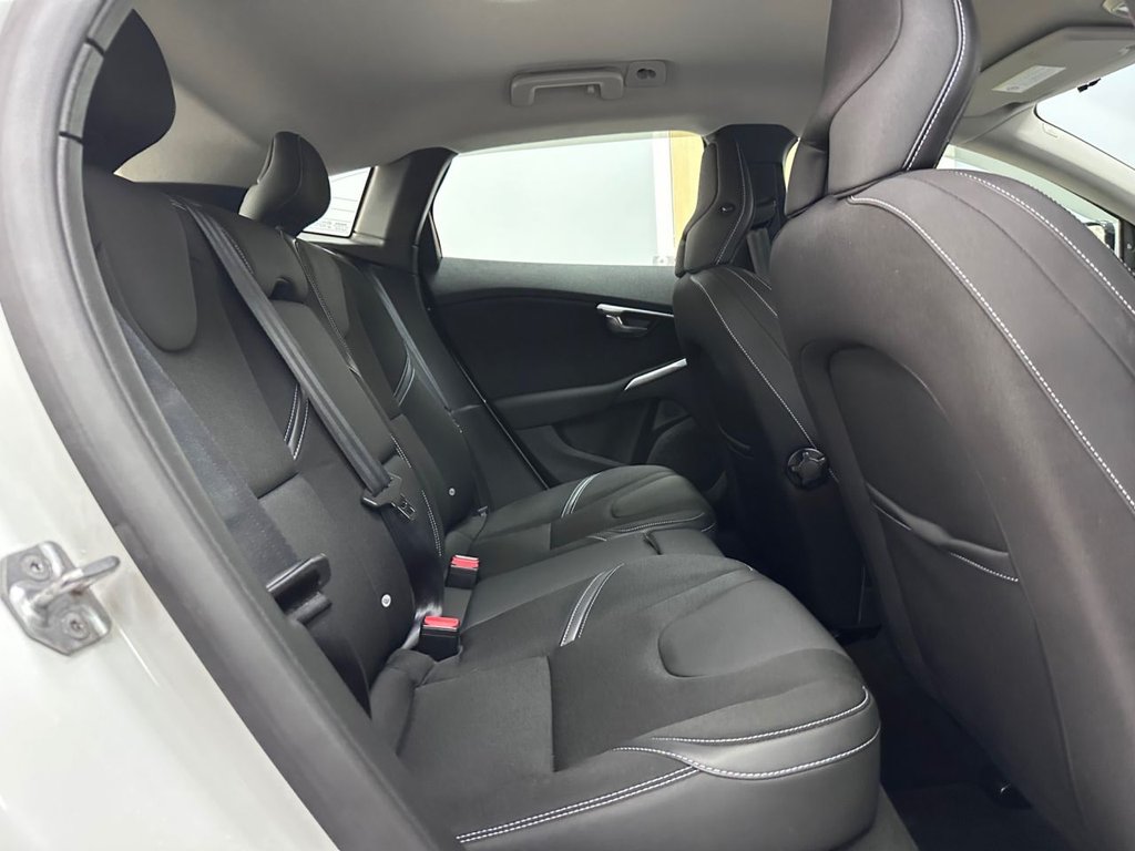 Used Volvo V40 2014 for sale - 77575877: Photo 17