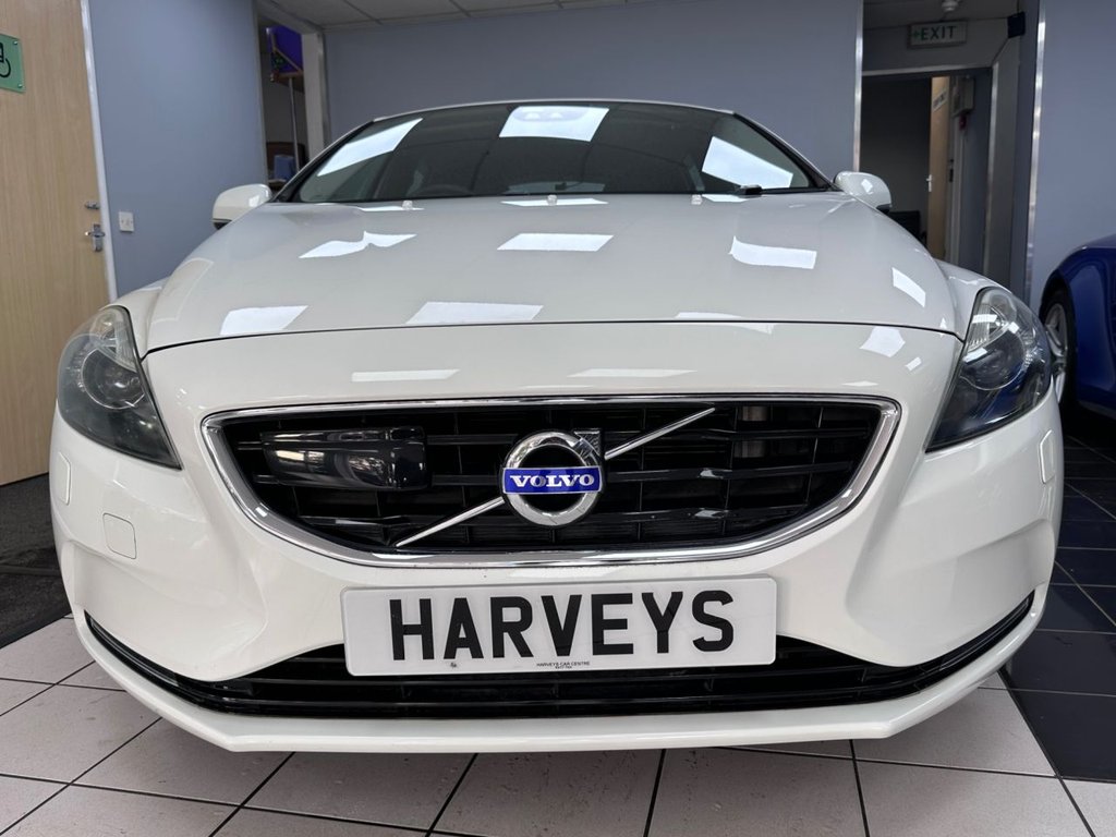 Used Volvo V40 2014 for sale - 77575877: Photo 3