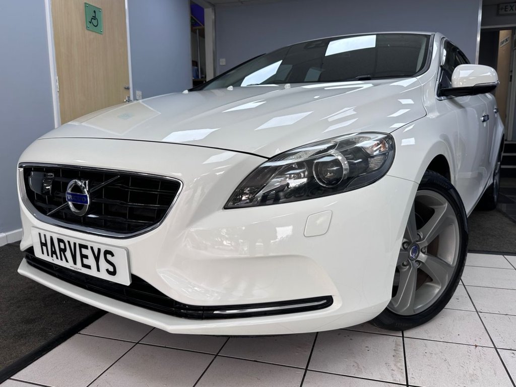 Used Volvo V40 2014 for sale - 77575877: Photo 4