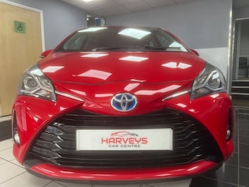 Used Toyota Yaris 2019 for sale - 79442732: Photo
