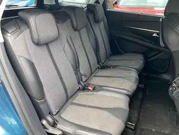 Used Peugeot 5008 2018 for sale - 77680262: Photo