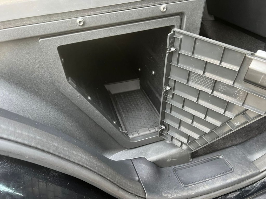 Used Land Rover Discovery 2020 for sale - 77575860: Photo 50