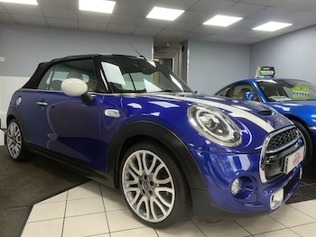 Used MINI Convertible 2018 for sale - 77667094: Photo