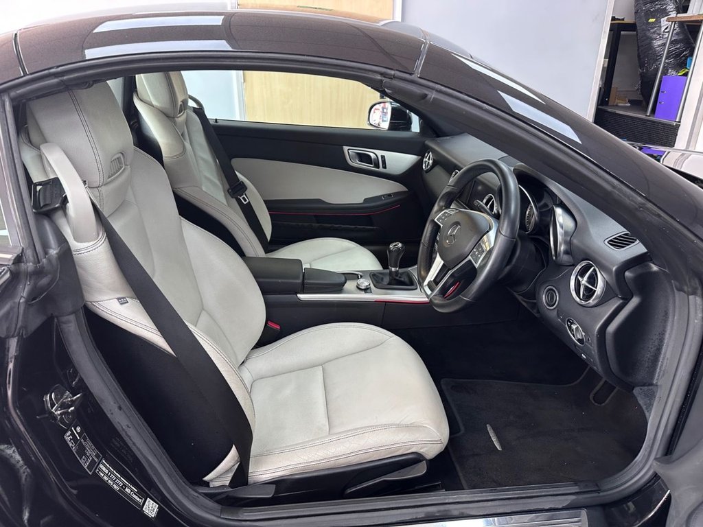 Used Mercedes-Benz SLK 2012 for sale - 77575894: Photo 22