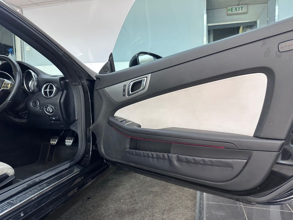 Used Mercedes-Benz SLK 2012 for sale - 77575894: Photo 23