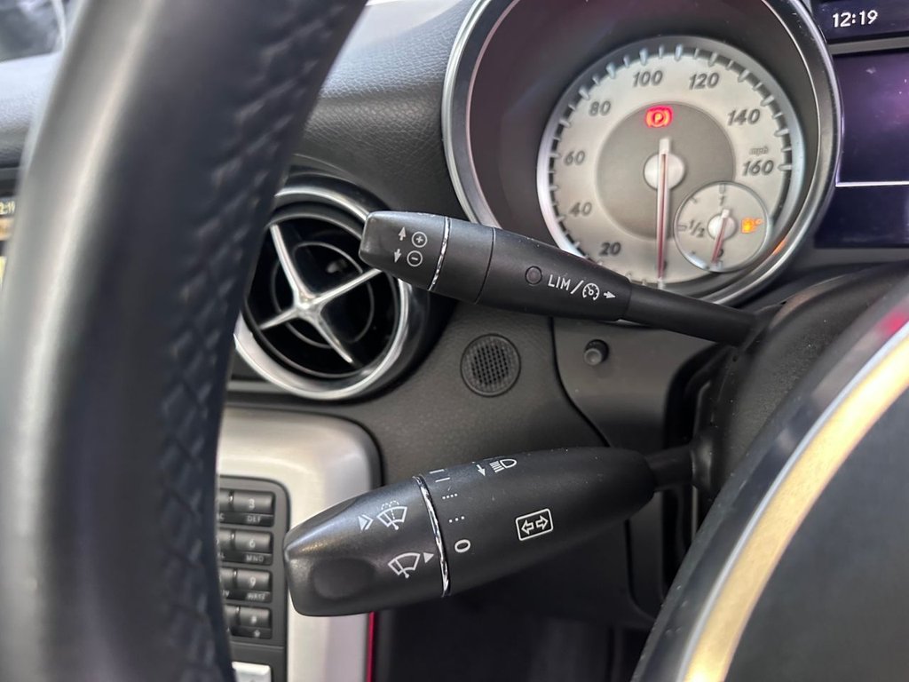 Used Mercedes-Benz SLK 2012 for sale - 77575894: Photo 26