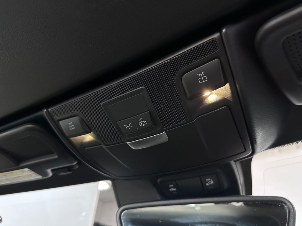 Used Mercedes-Benz SLK 2012 for sale - 77575894: Photo 41