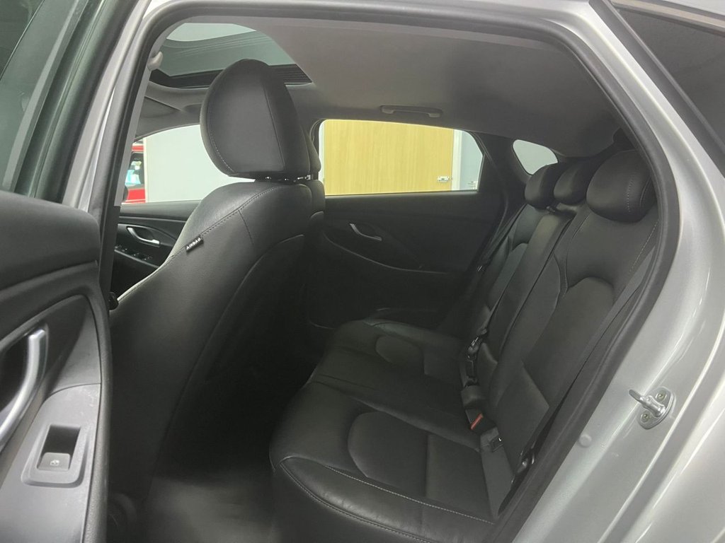 Used Hyundai i30 2019 for sale - 77849842: Photo 15