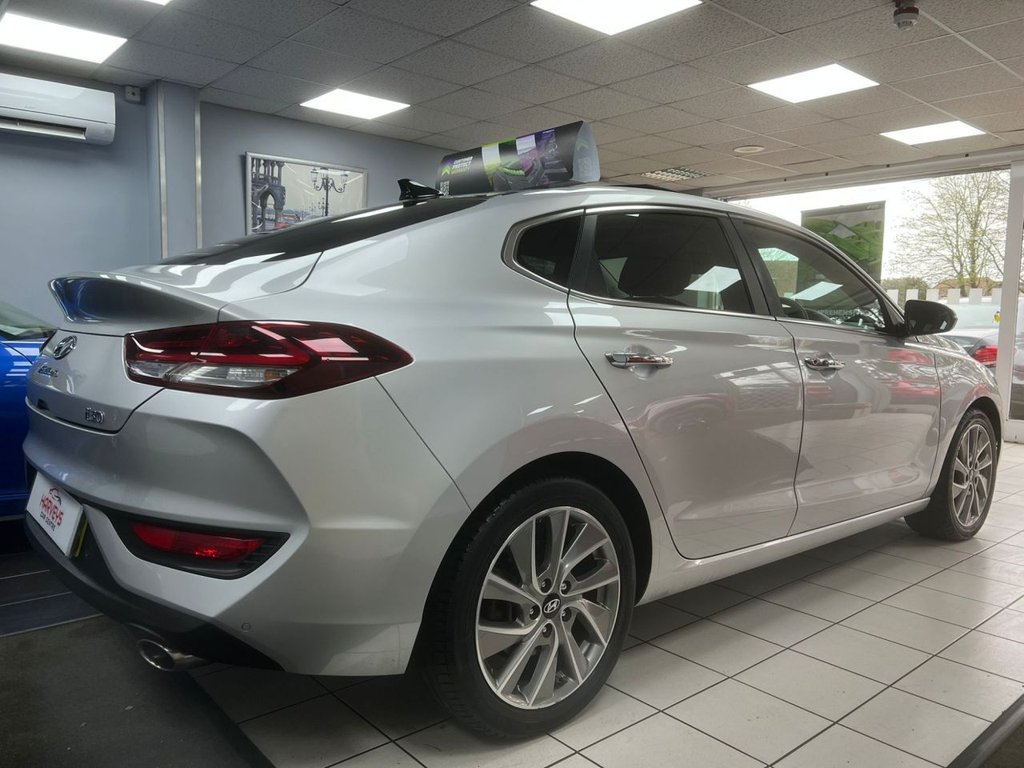 Used Hyundai i30 2019 for sale - 77849842: Photo 9