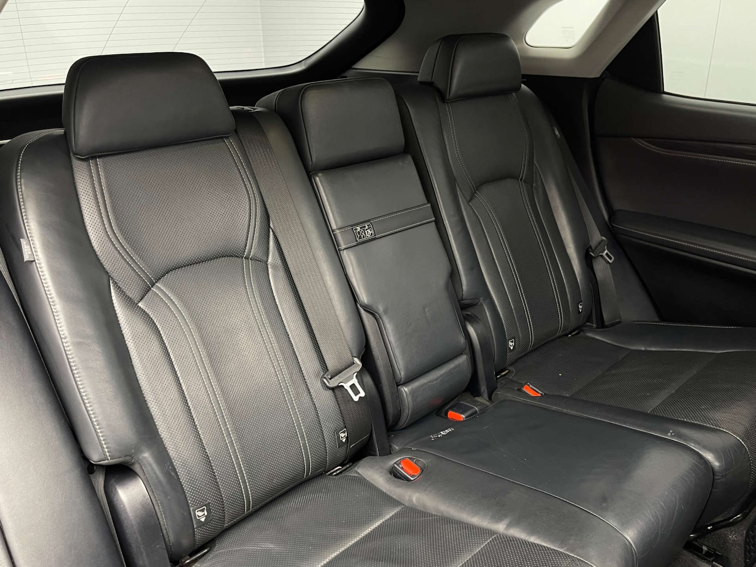 Used Lexus RX 2017 for sale - 77630708: Photo 28