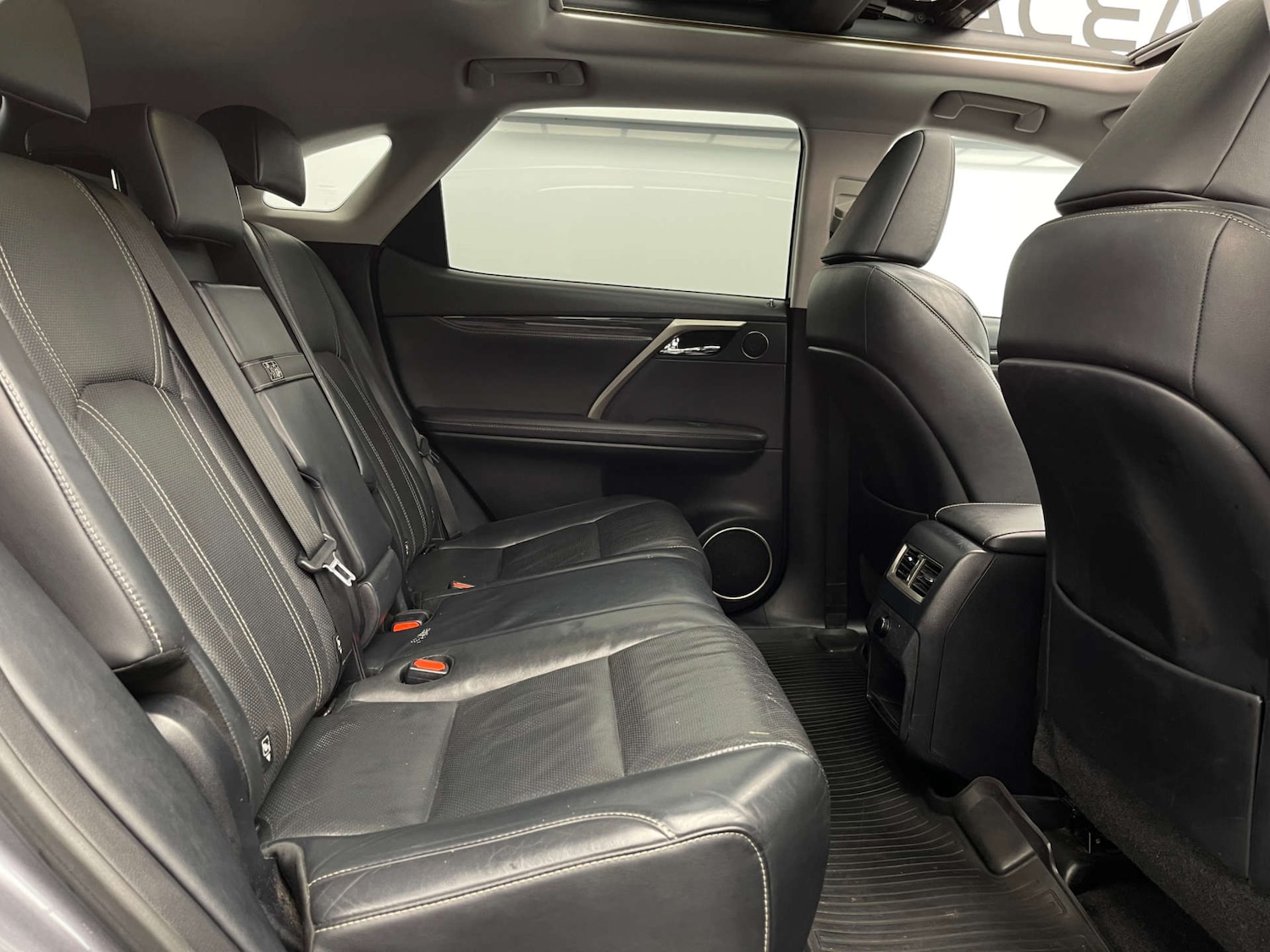 Used Lexus RX 2017 for sale - 77630708: Photo 29