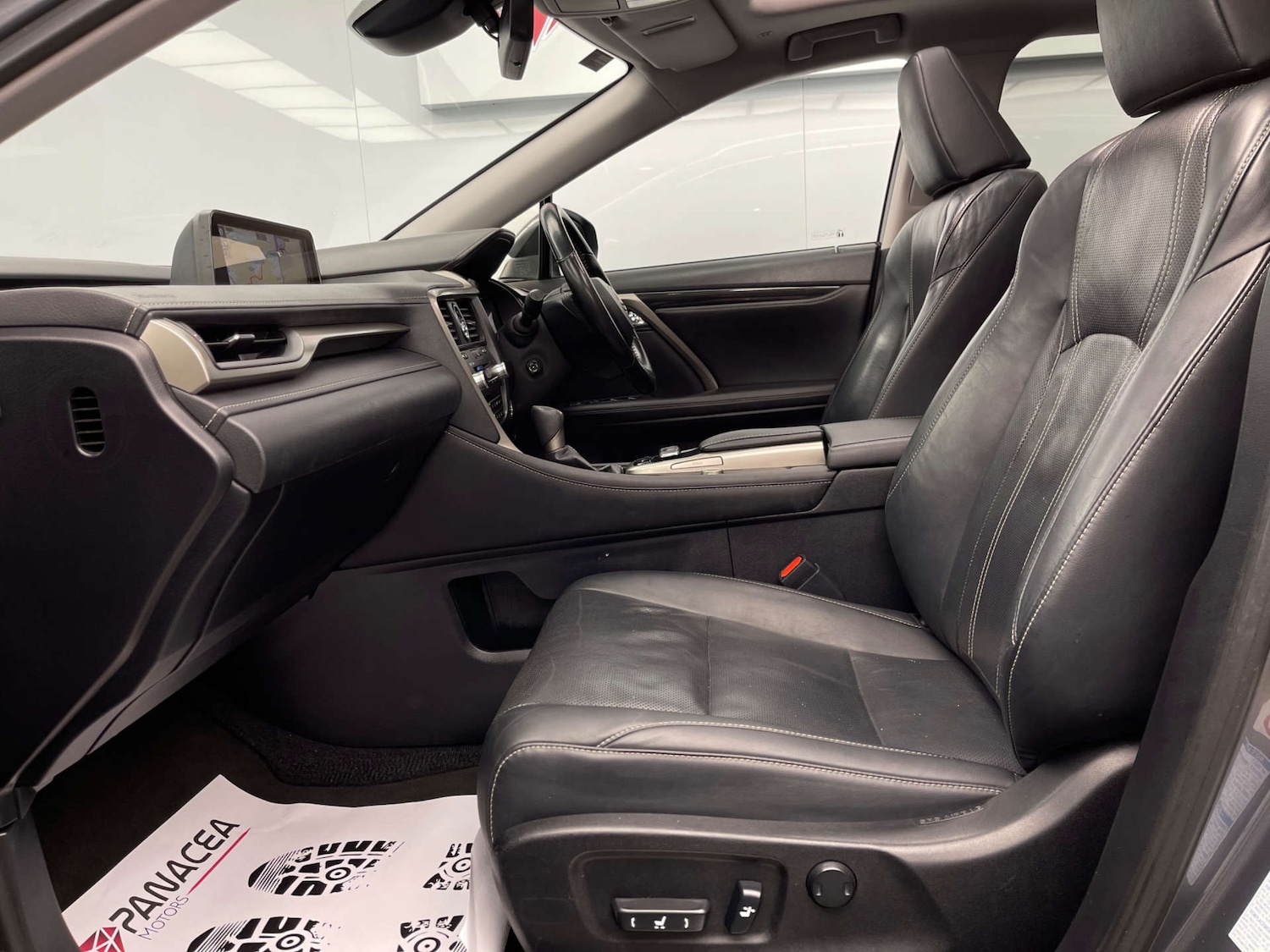 Used Lexus RX 2017 for sale - 77630708: Photo 40