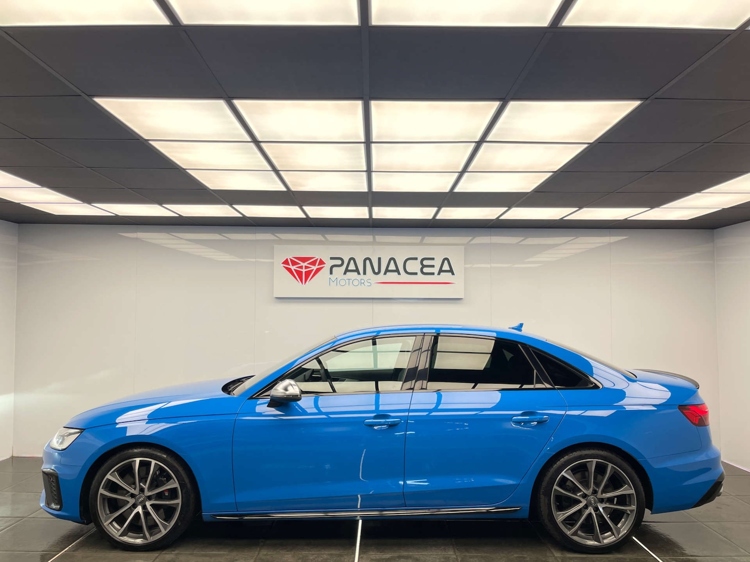 Used Audi A4 2019 for sale - 77055543: Photo 35