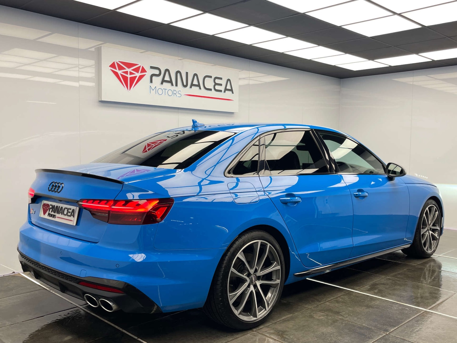 Used Audi A4 2019 for sale - 77055543: Photo 5