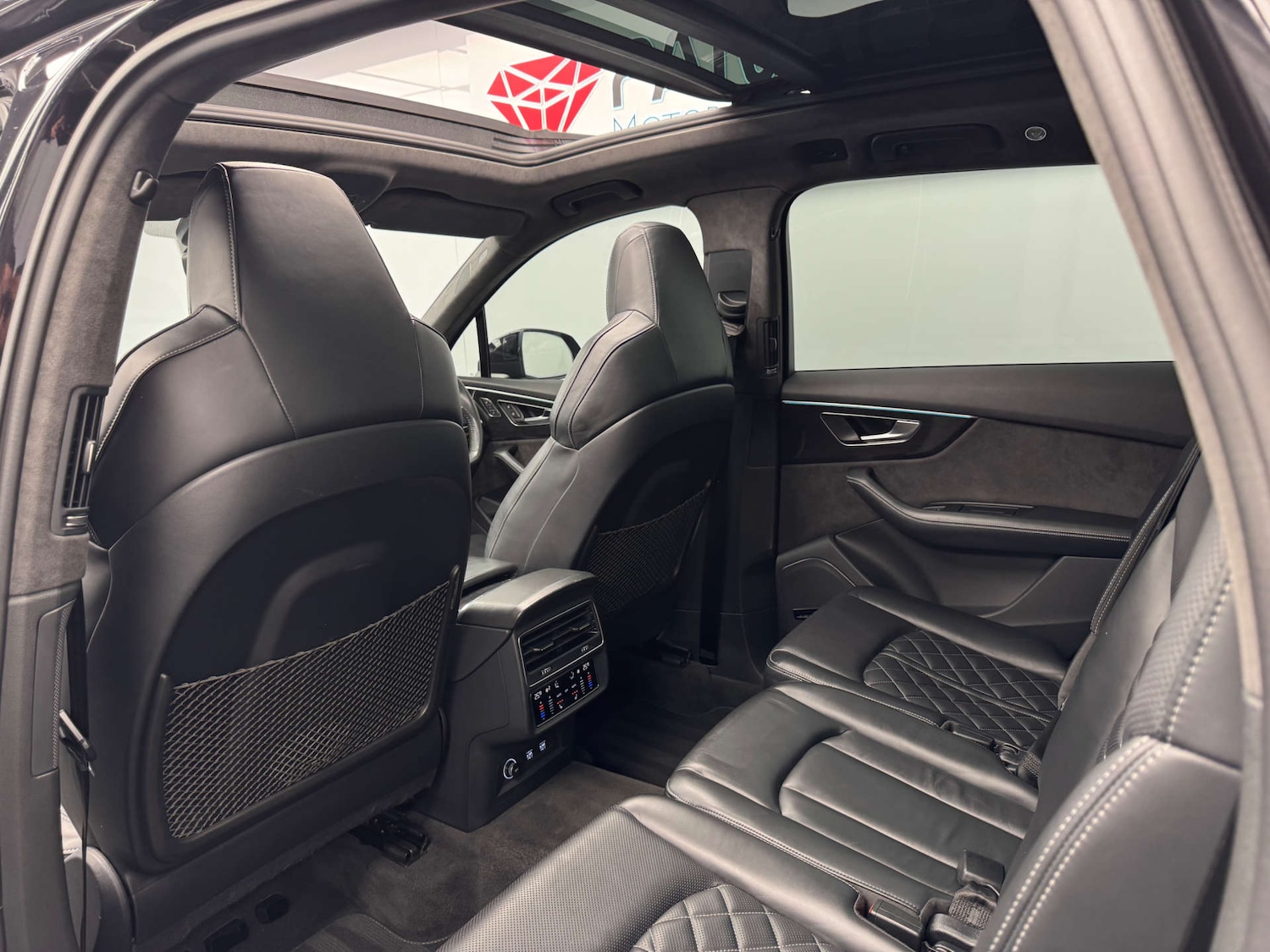 Used Audi Q7 2020 for sale - 76600698: Photo 24