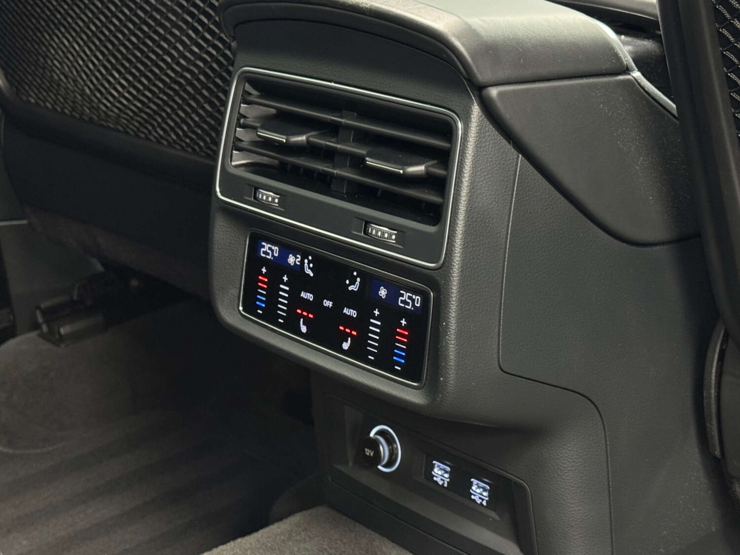 Used Audi Q7 2020 for sale - 76600698: Photo 29