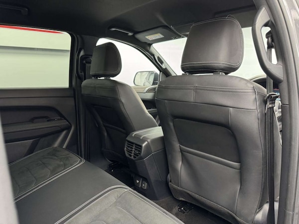 Used Volkswagen Amarok 2023 for sale - 76126425: Photo 16