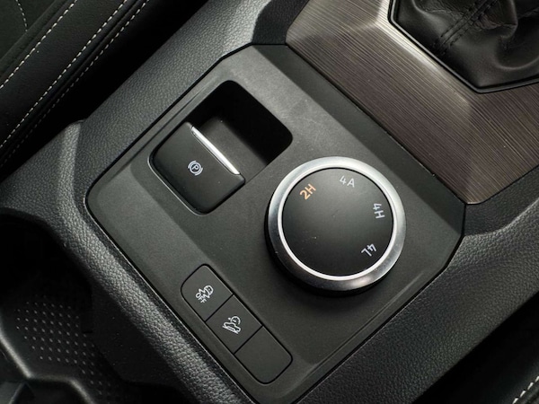 Used Volkswagen Amarok 2023 for sale - 76126425: Photo 31