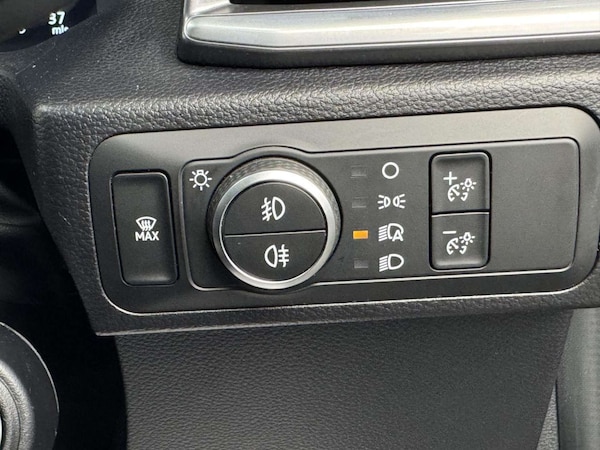 Used Volkswagen Amarok 2023 for sale - 76126425: Photo 37