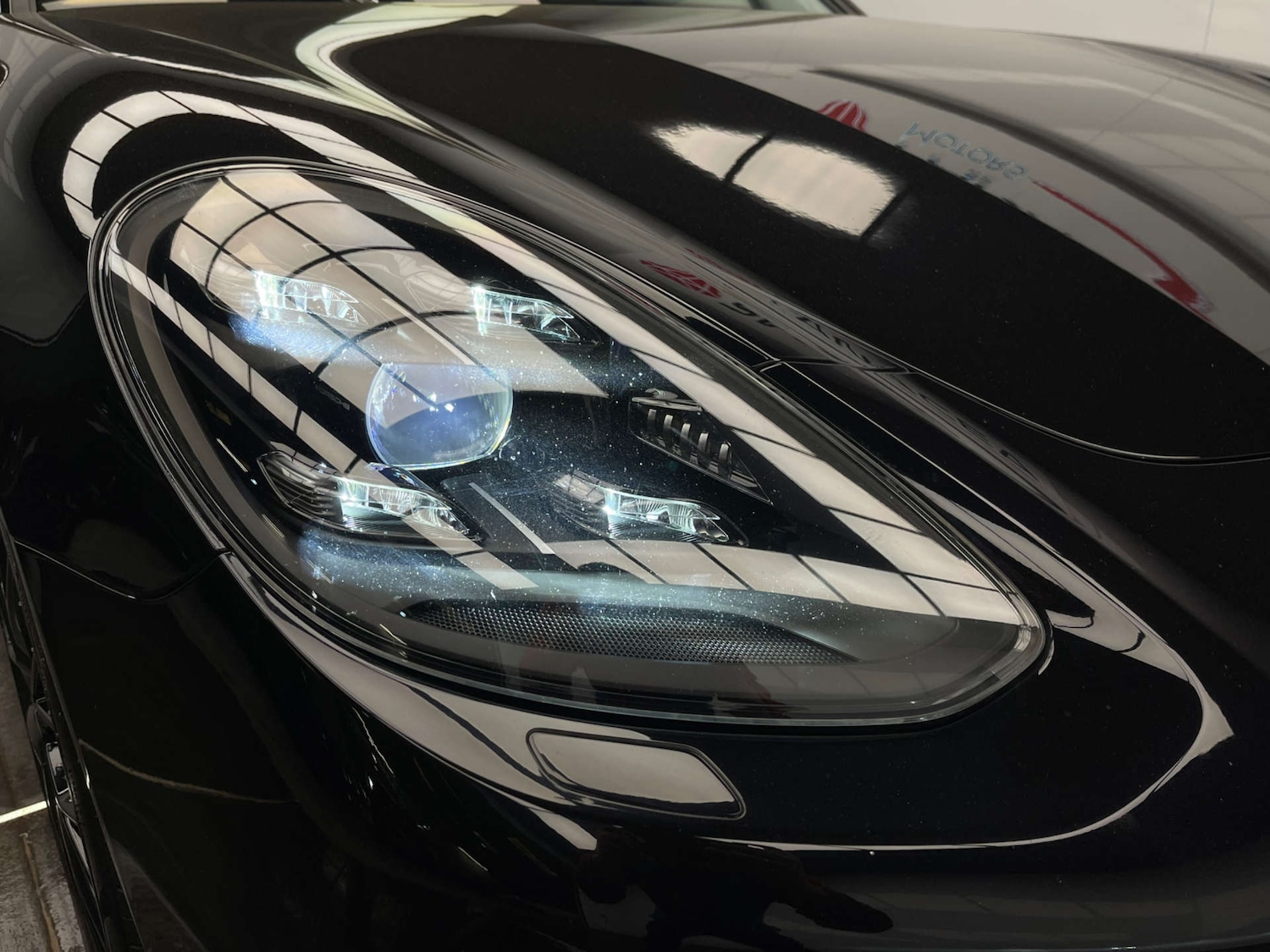 Used Porsche Panamera 2019 for sale - 78210415: Photo 3