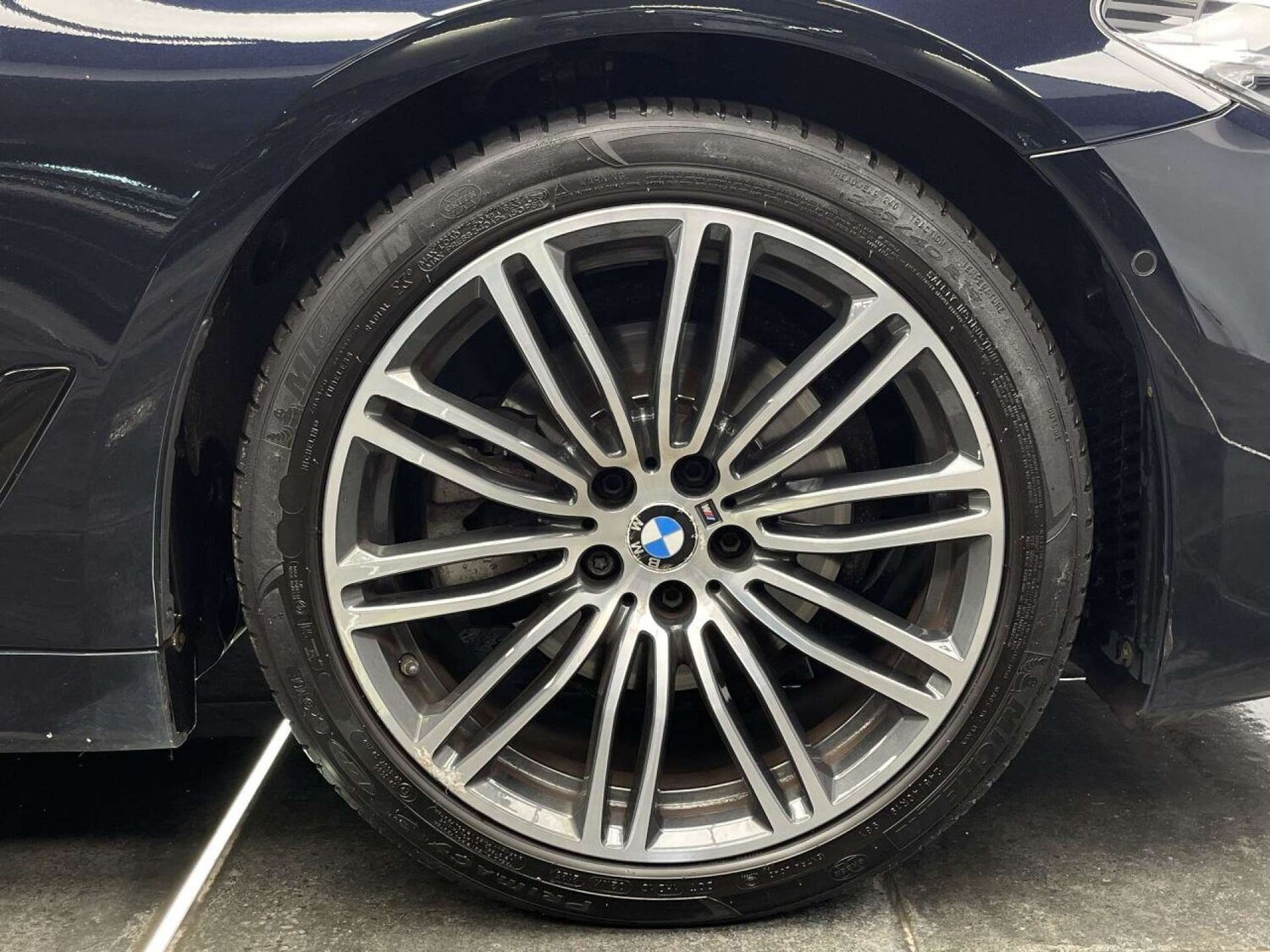 Used BMW 5 Series 2018 for sale - 76126427: Photo 29