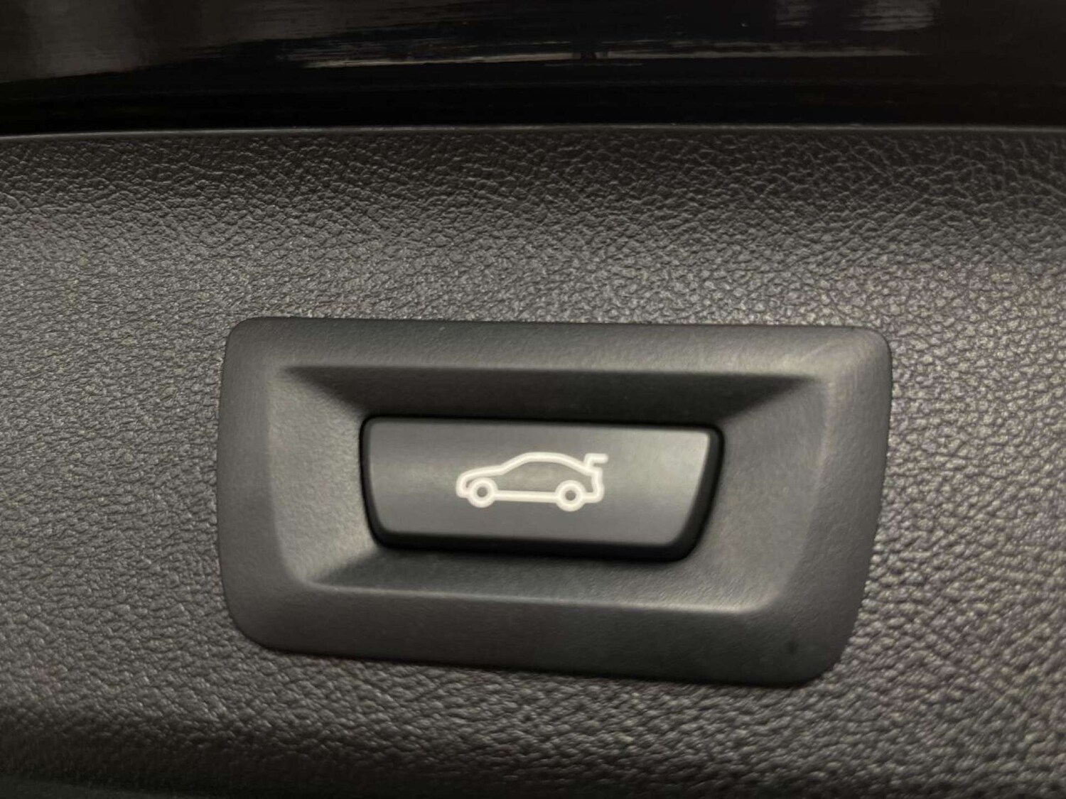 Used BMW 5 Series 2018 for sale - 76126427: Photo 38