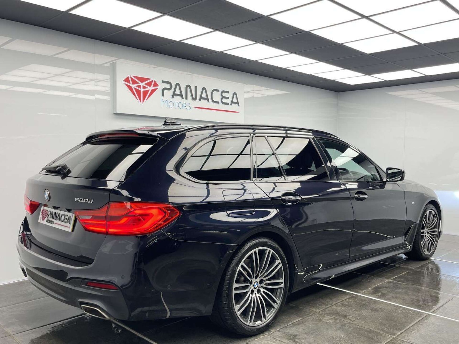 Used BMW 5 Series 2018 for sale - 76126427: Photo 4