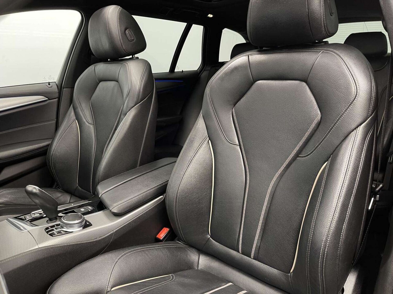 Used BMW 5 Series 2018 for sale - 76126427: Photo 43