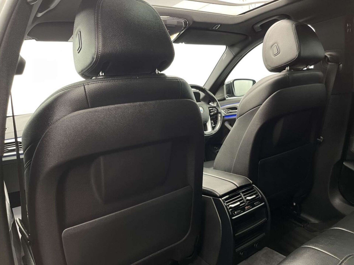 Used BMW 5 Series 2018 for sale - 76126427: Photo 44