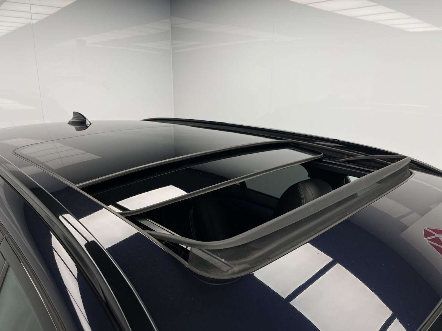 Used BMW 5 Series 2018 for sale - 76126427: Photo 8