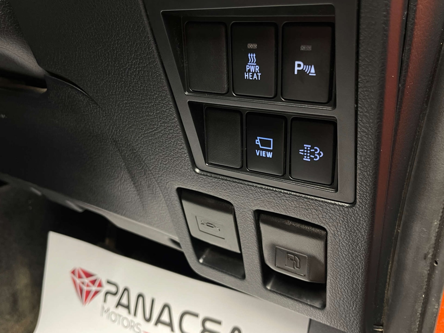 Used Toyota Hilux 2023 for sale - 77025190: Photo 15