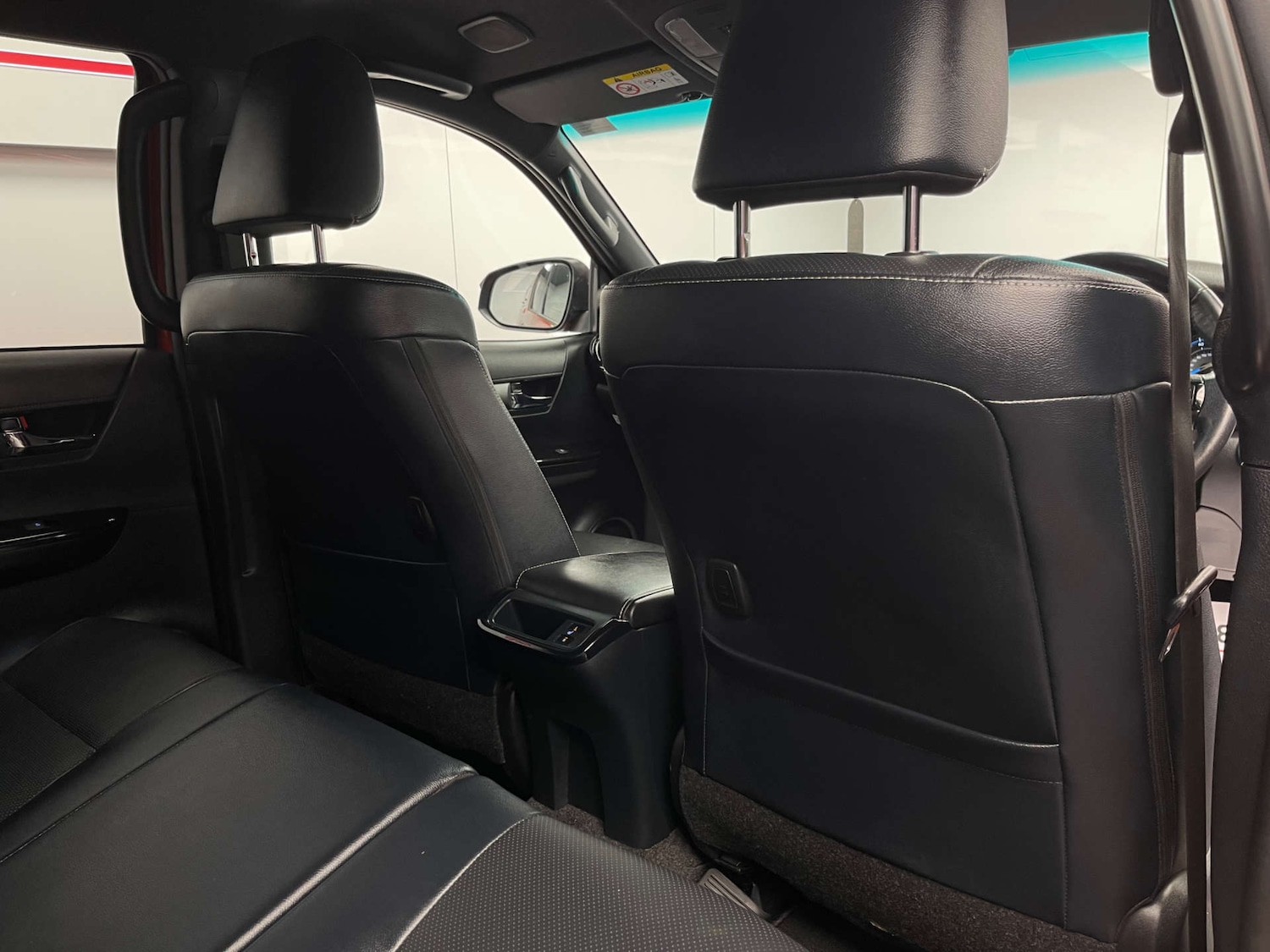 Used Toyota Hilux 2023 for sale - 77025190: Photo 25